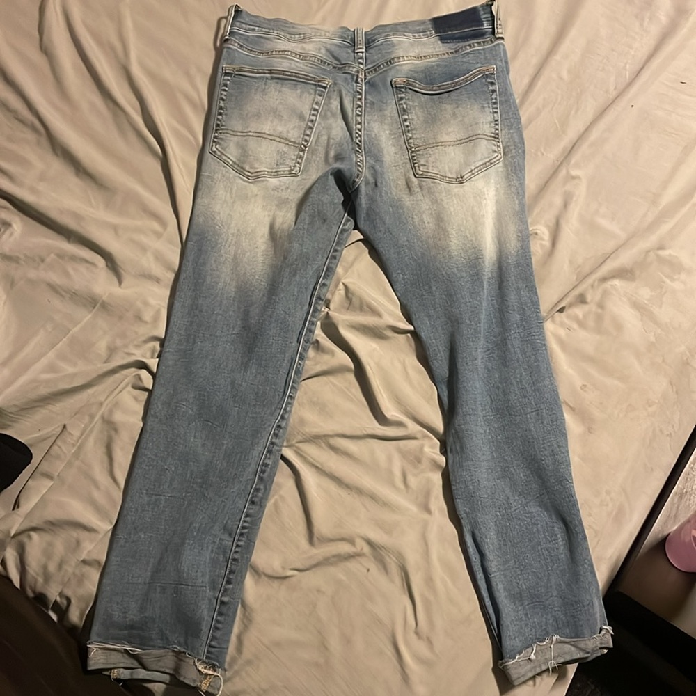 Distressed Ultra Flex Jeans 32x30 - Picture 2 of 3